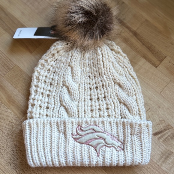 ‘47 Brand Accessories - '47 Cream Denver Broncos Meeko Cuffed Knit Hat With Pom